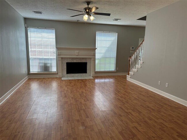 Foto del edificio - 114 Pendelton Pl Cir