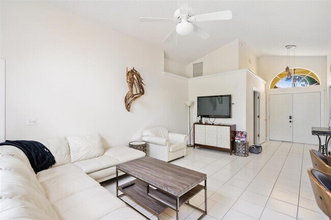 Building Photo - 2606 Bedford Mews Dr