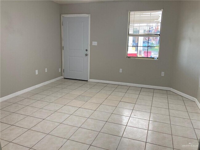 Building Photo - 1604 Blue Jay Ave