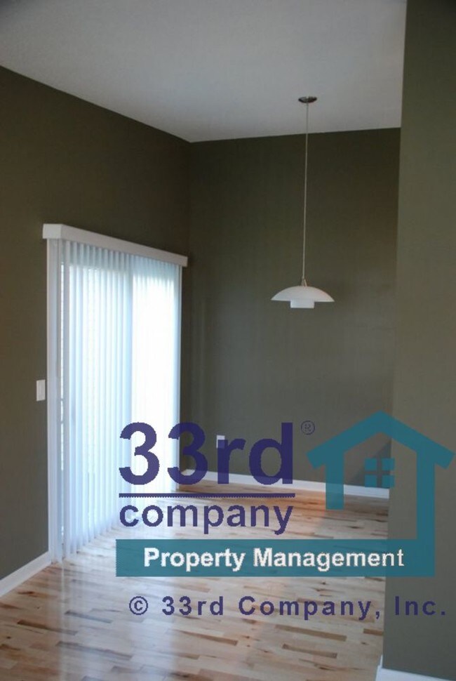 Foto del edificio - 4619 Ridge Cliff Dr