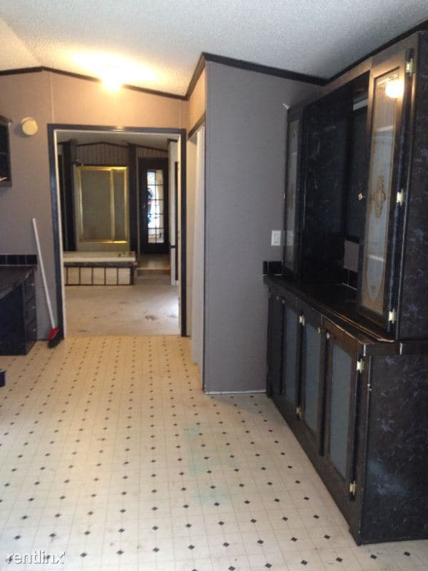 Building Photo - 3 br, 2 bath Mobile Home - 28 Raylynn MHP