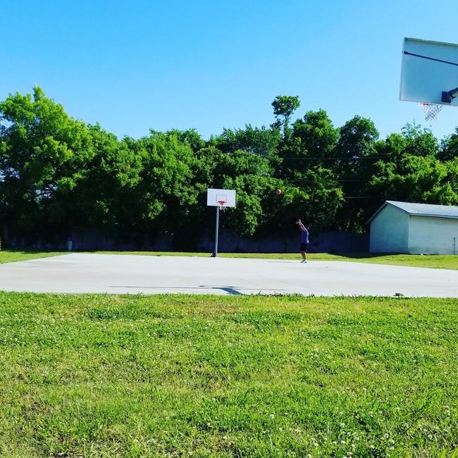 Building Photo - Village Creek