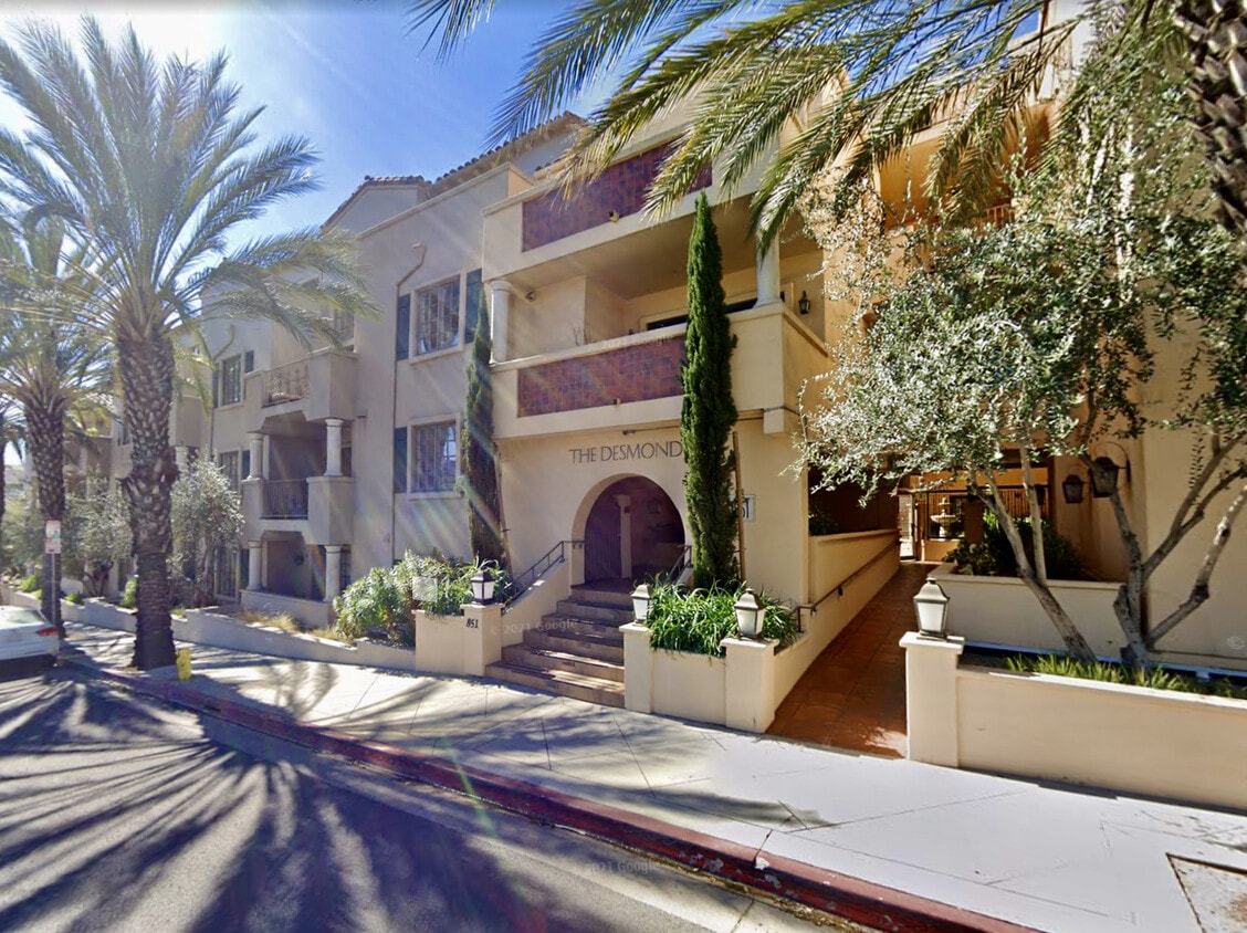 Photo - 851 N San Vicente Blvd (West Hollywood, CA)