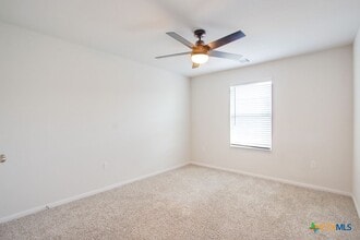 Building Photo - 324 Kenai Dr