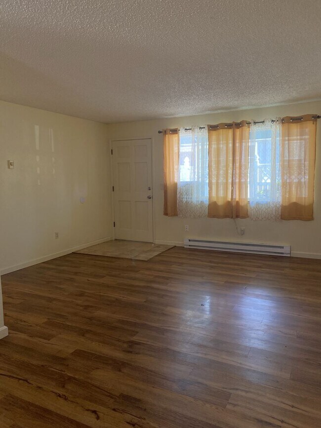 Foto del edificio - 129 E Allen Ave