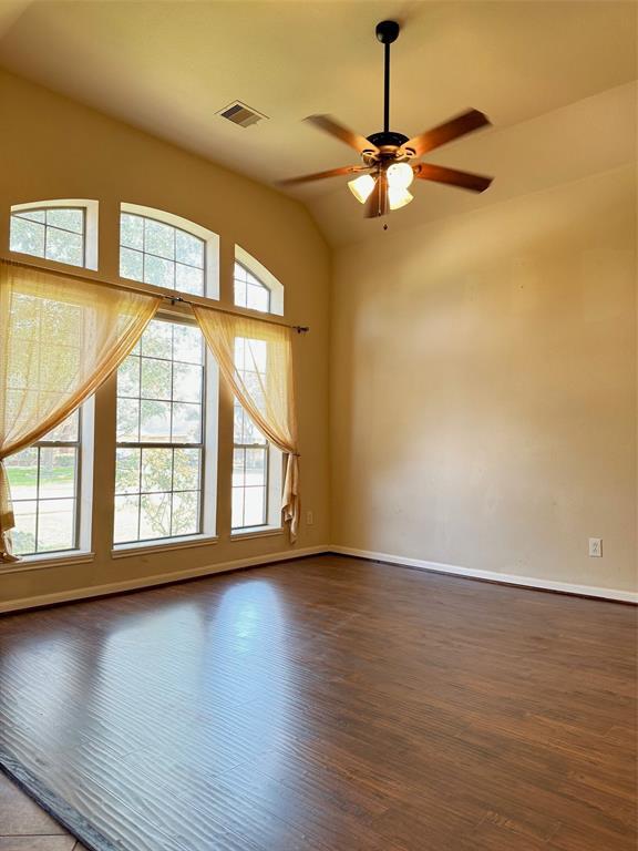 Foto del edificio - 27926 Barberry Banks Ln