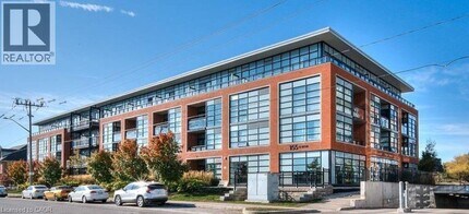 Building Photo - 155 St Leger St