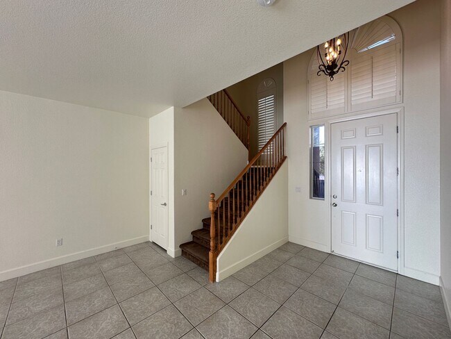Building Photo - MAGNOLIA AT SUMMERLIN CENTRE