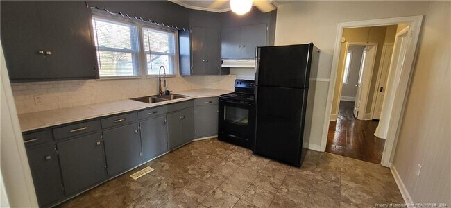 Foto del edificio - 208 W 21st St