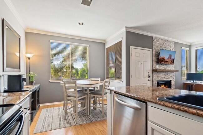 Photo - Stunning 1 Bed 1 Bath in Northern Scottsdale Apartment