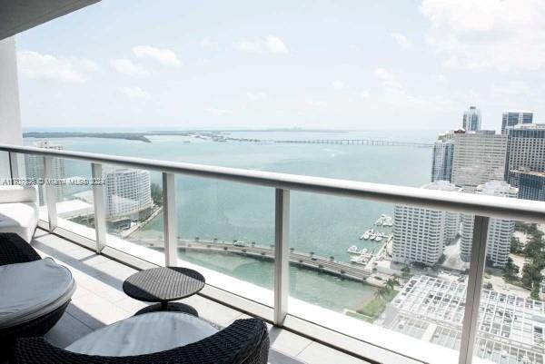 Foto principal - 495 Brickell Ave