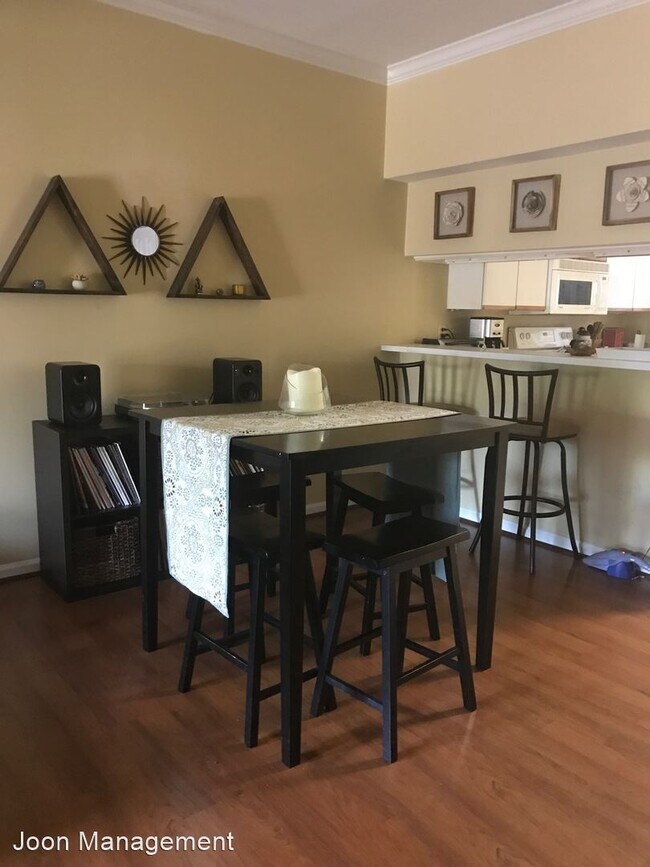 Foto del edificio - 2 br, 2 bath House - 119 West End Place