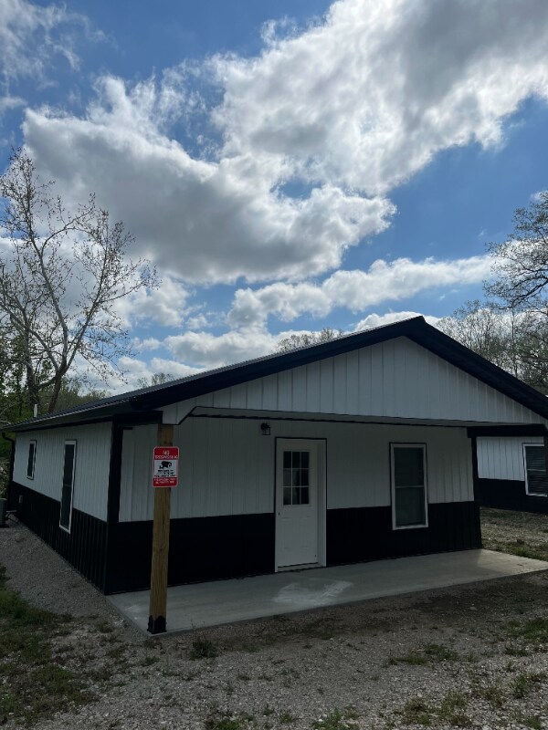 Foto principal - 24760 State Hwy TT
