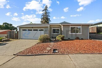 Building Photo - 232 Doyle Dr