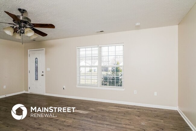 Foto del edificio - 375 Clover Cove Dr