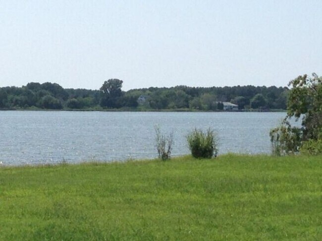 Foto del edificio - 14320 Sunset Ln