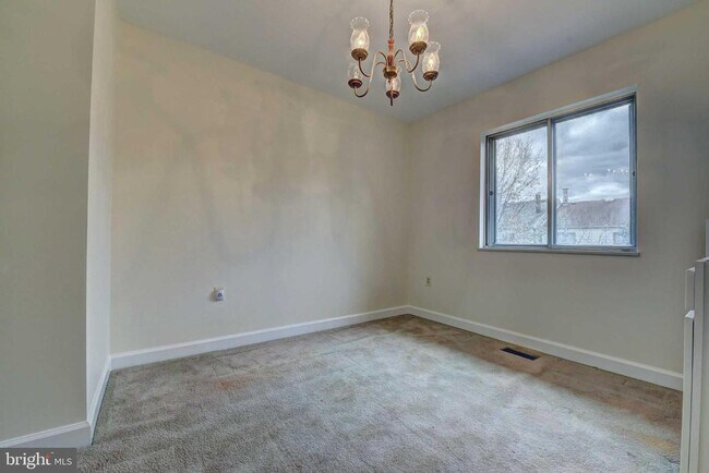 Building Photo - 7021 Leewood Forest Dr