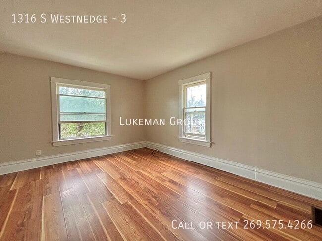 Building Photo - 1316 S Westnedge-3
