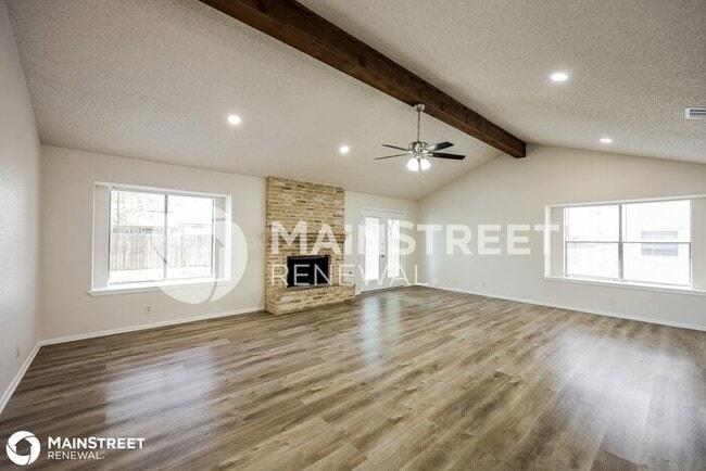 Building Photo - 2755 Knoll Tree St