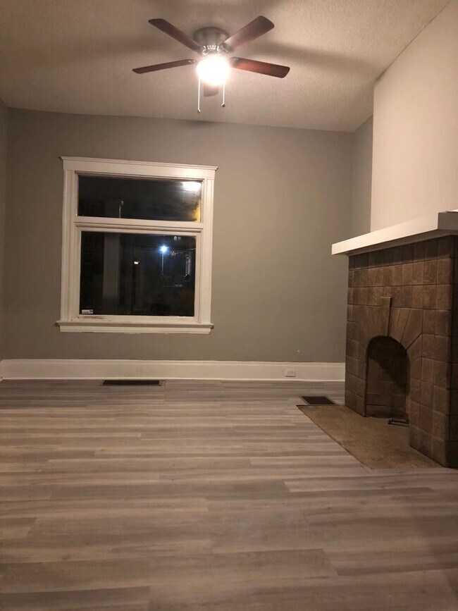 Foto del edificio - 2113 Fulton Ave