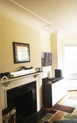 Building Photo - 517 Beacon St