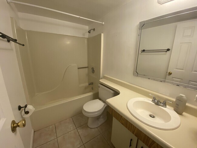 Foto del edificio - 1515 Huntington Ln