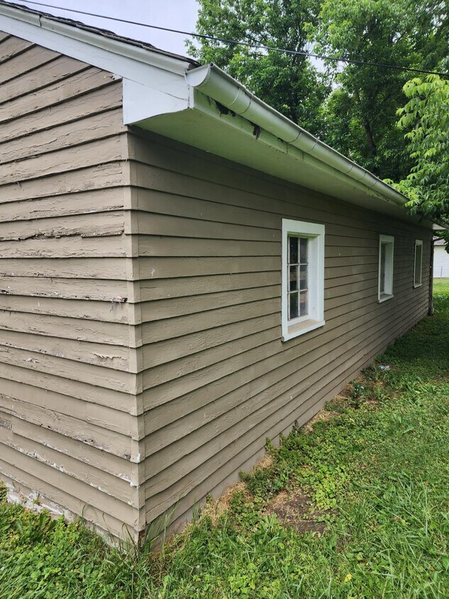 Foto principal - 819 Dryden Rd
