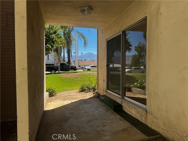 Foto del edificio - 475 E Cypress Ave
