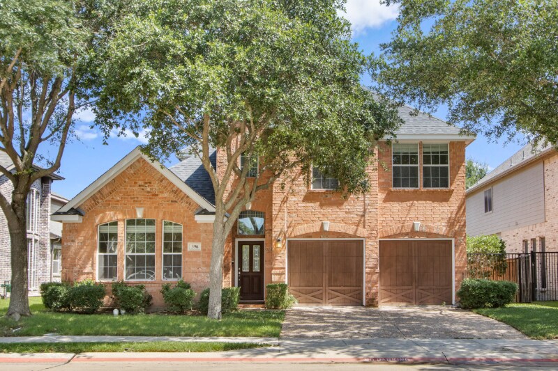 Foto principal - 396 Parkvillage Ave