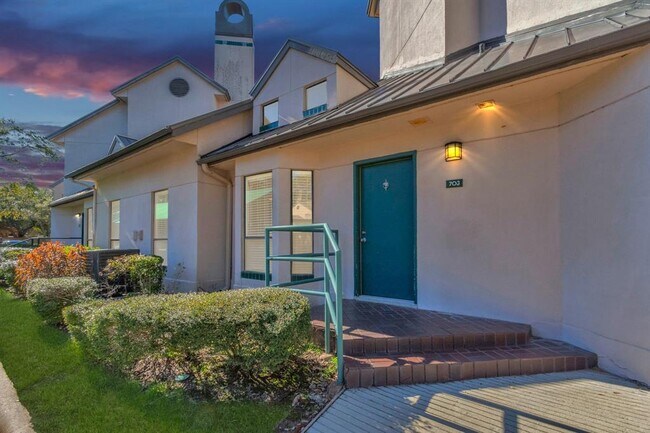 Building Photo - 4144 Greystone Way
