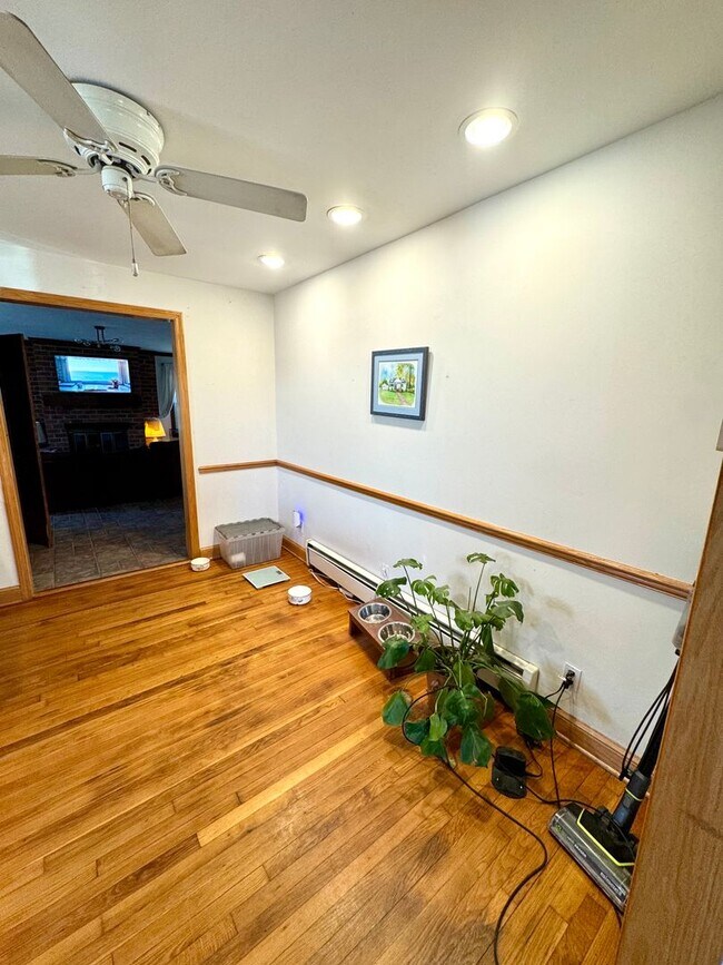 Foto del edificio - 5 Bed 2 Bath Home for Rent in Chesapeake!