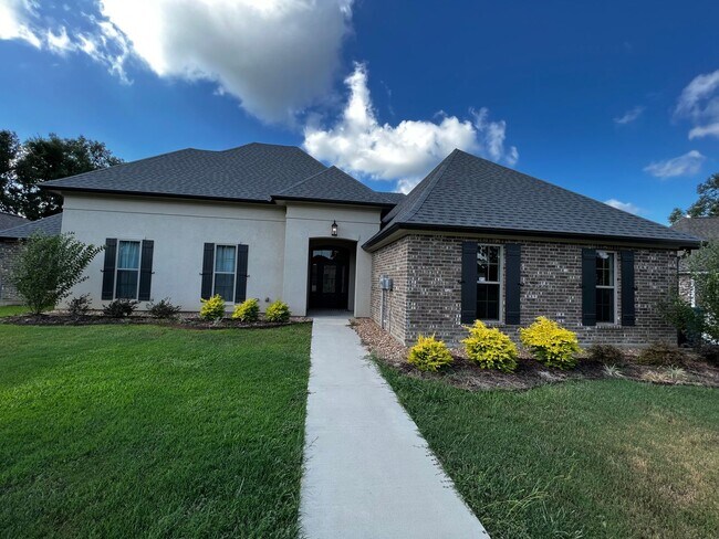 Foto del edificio - 4 Bedroom 3 Bathroom new constuction home
