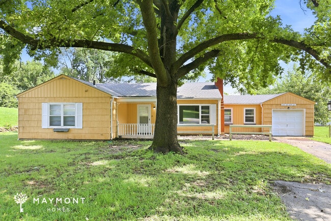 Foto del edificio - 4931 Fairfield Cir