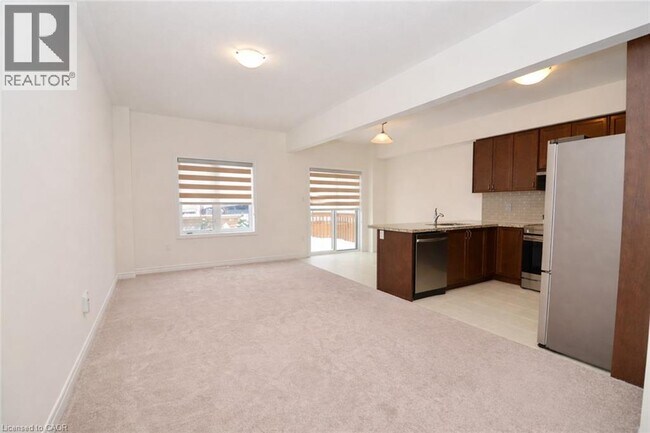 Photo du bâtiment - 305 Garner Rd W