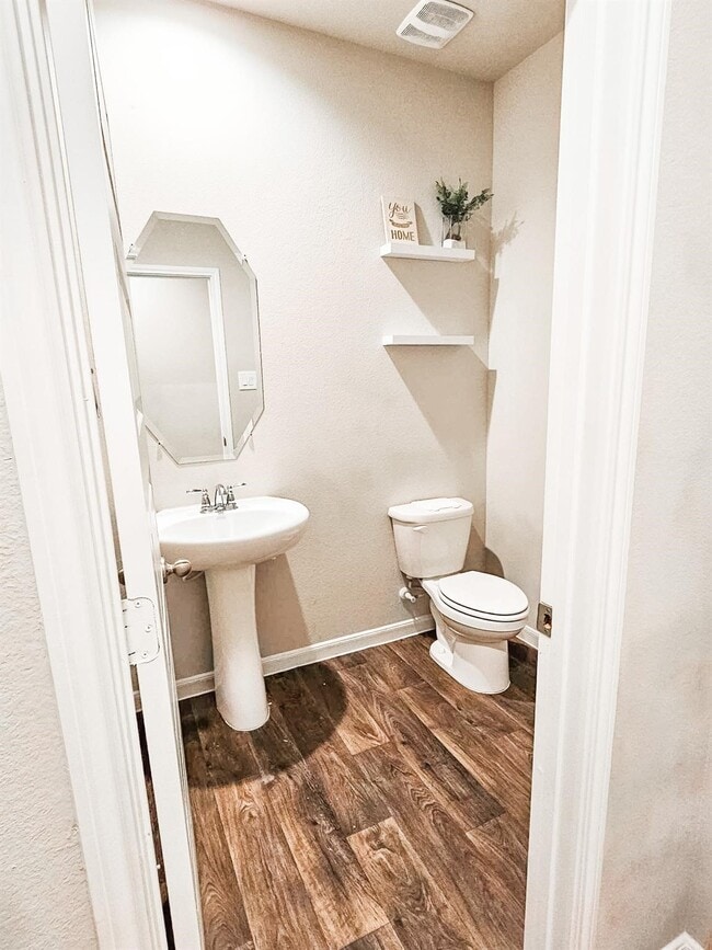 Building Photo - 13114 Leisure Cove Dr