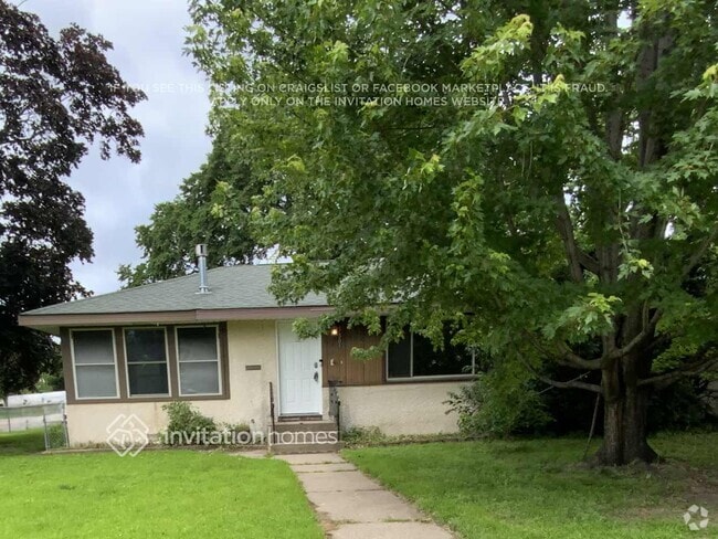 Building Photo - 5801 N Irving Ave