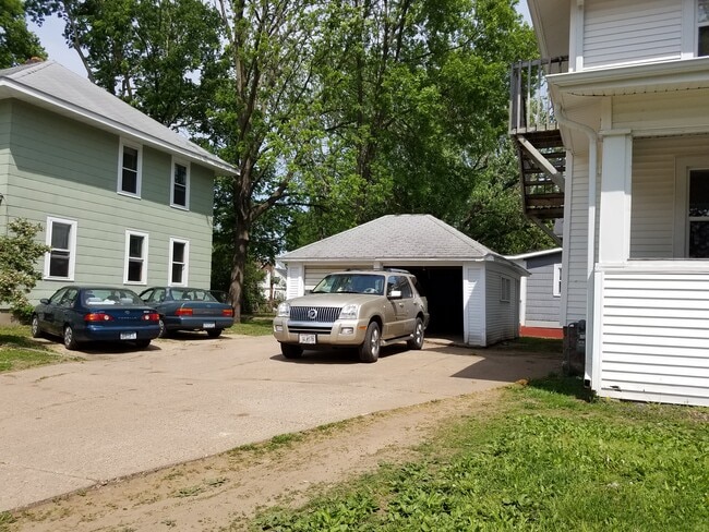 Building Photo - 511 2nd Ave