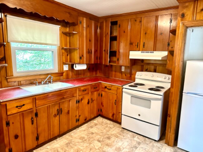 Foto del edificio - 127 E Woodrow St