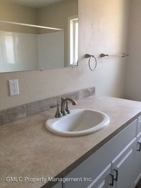 Foto del edificio - 3201 E 29th St