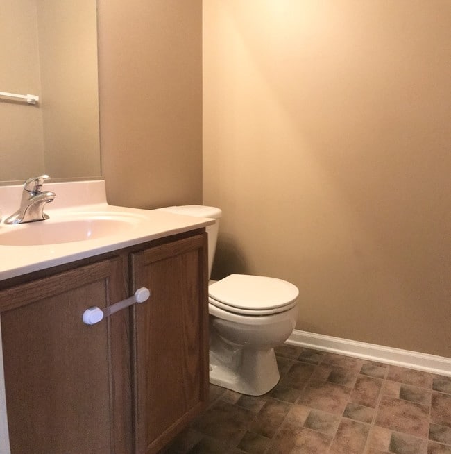 Foto del edificio - 2105 W Concord Ln