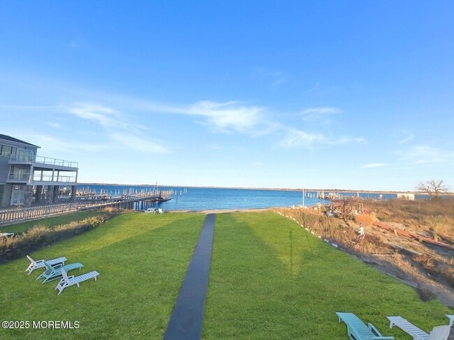 Building Photo - 54 5th St