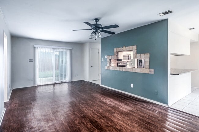 Building Photo - 1703 Wagon Gap Dr