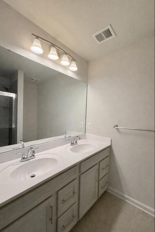 Foto del edificio - 8820 Stevenson Ln