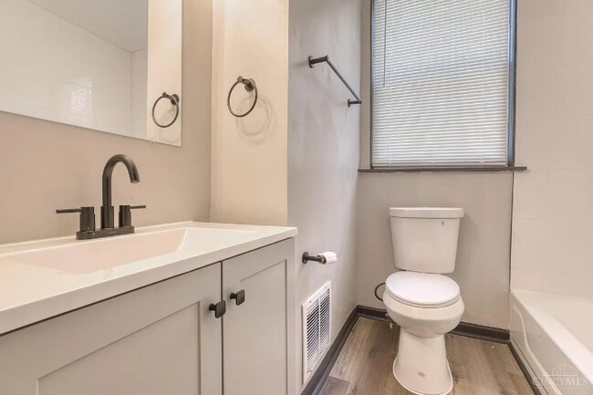 Foto del edificio - 4524 Innes Ave