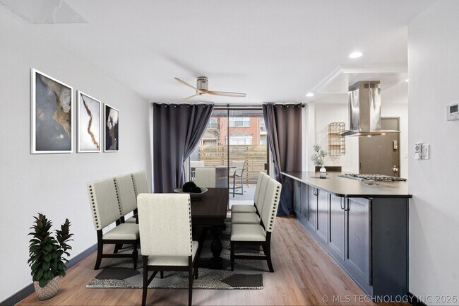 Foto del edificio - 410 W 7th St