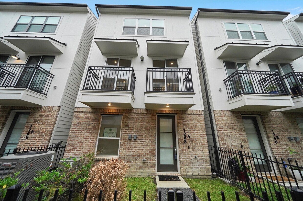 Primary Photo - 1268 N Post Oak Rd