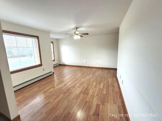 Foto del edificio - 32 Emerson Mill Rd