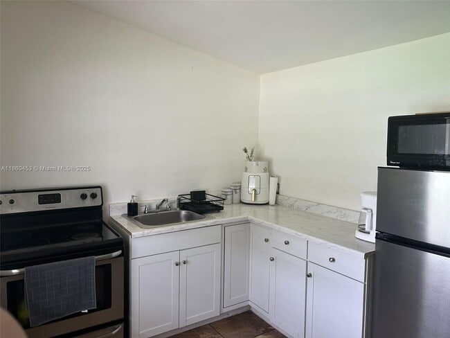 Foto del edificio - 17220 SW 46th St