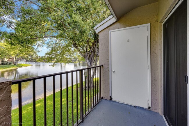 Building Photo - 1761 NW 96th Terrace