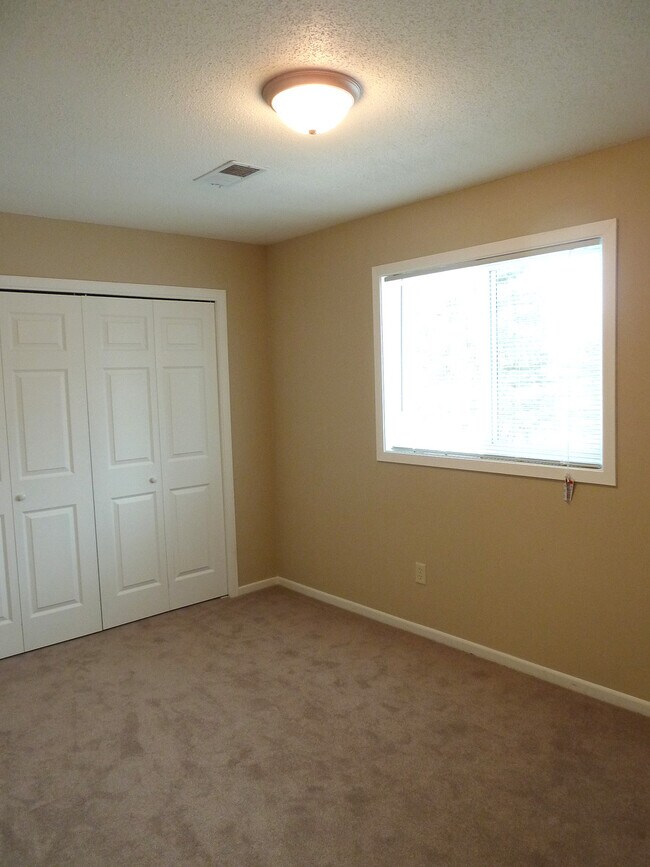 581 Belland Ave Unit 2, Vadnais Heights, MN 55127 Apartments in